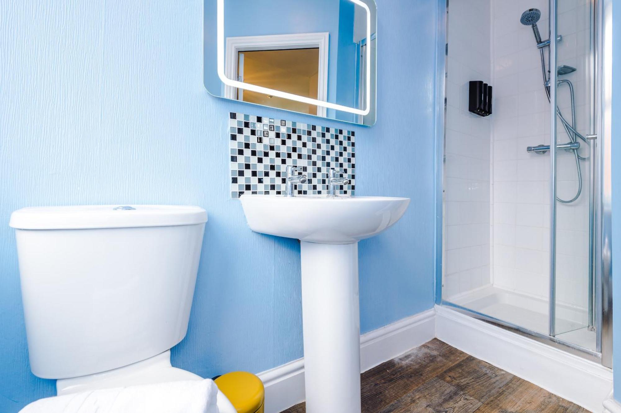 Pebbles Guest House Blackpool Habitación foto